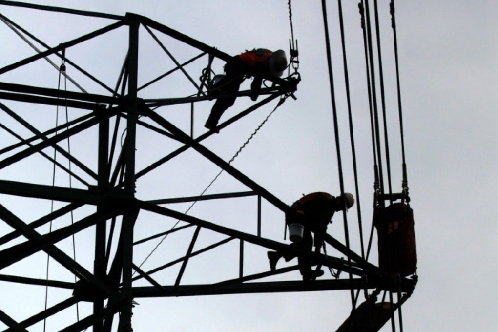 On the mainland, power prices are set by the state, but State Grid gives priority to generators that are less polluting. Photo: Bloomberg