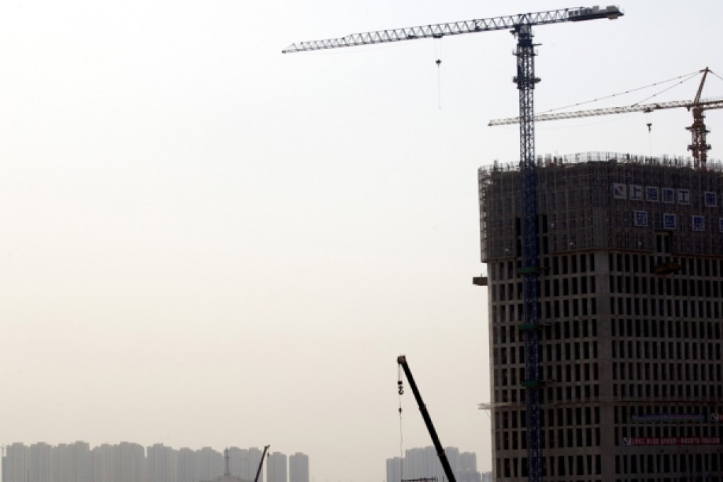 Moody's lowered its outlook for China's sovereign credit rating to stable from positive in April. Photo: Bloomberg