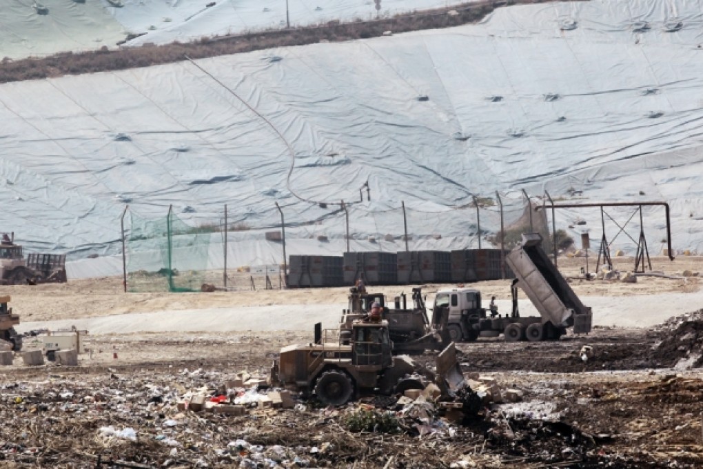 Scholars support plan to expand landfill sites