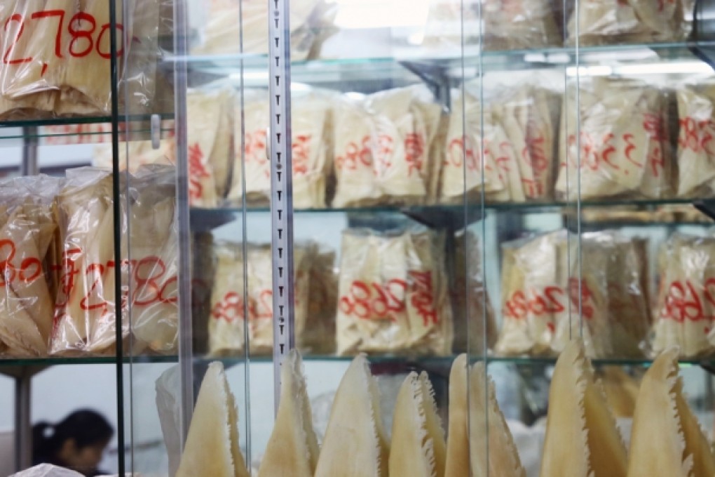 Qantas puts total ban on all shark fin