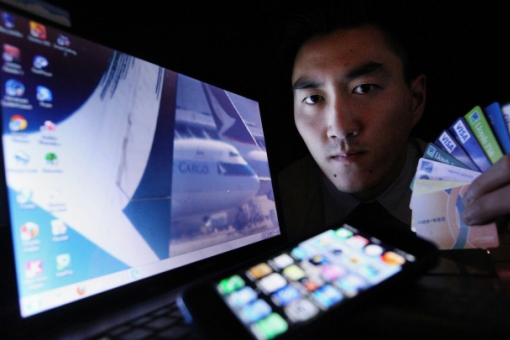 Post reporter Danny Lee went without electronic devices or cards for a weekend to sample the experience of whistle-blower Edward Snowden. Photo: Felix Wong