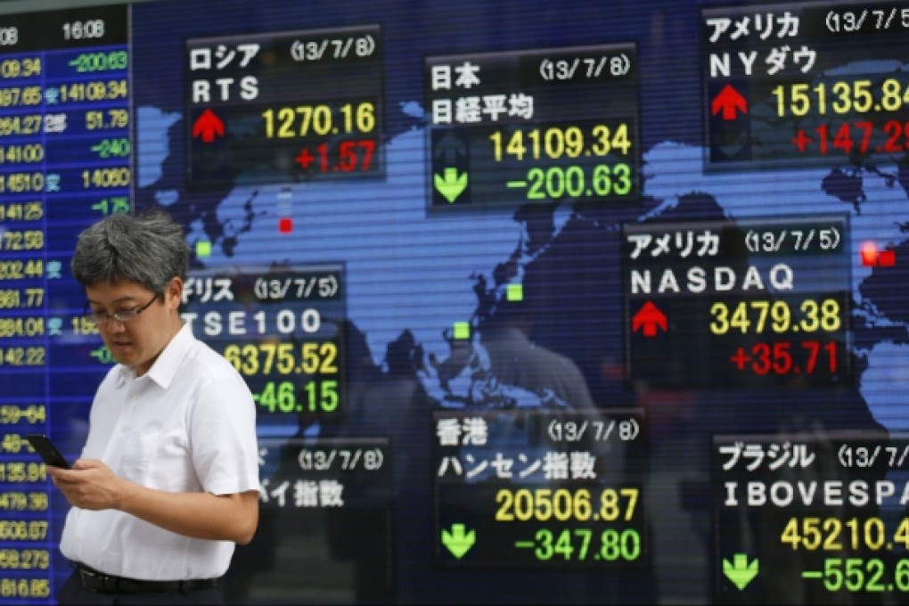 Asian stocks slump as capital flows back to the US