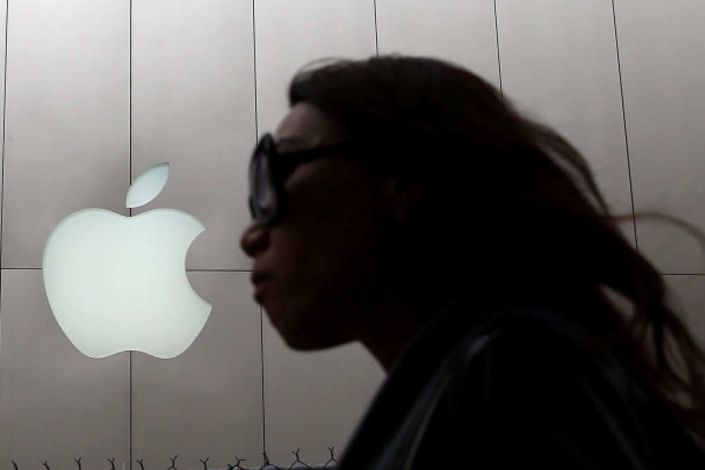For Apple, much to gain in fighting e-books case