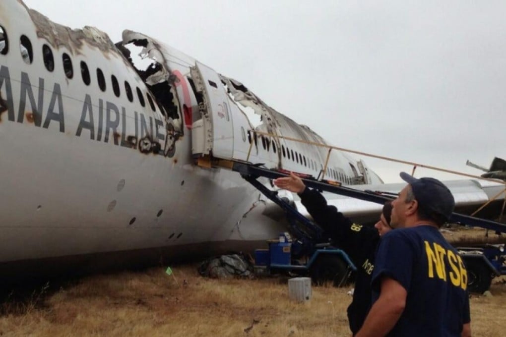 Wrecked fuselage of Asiana Airline's boeing 777. The plane crashed upon landing on last saturday. Photo: EPA