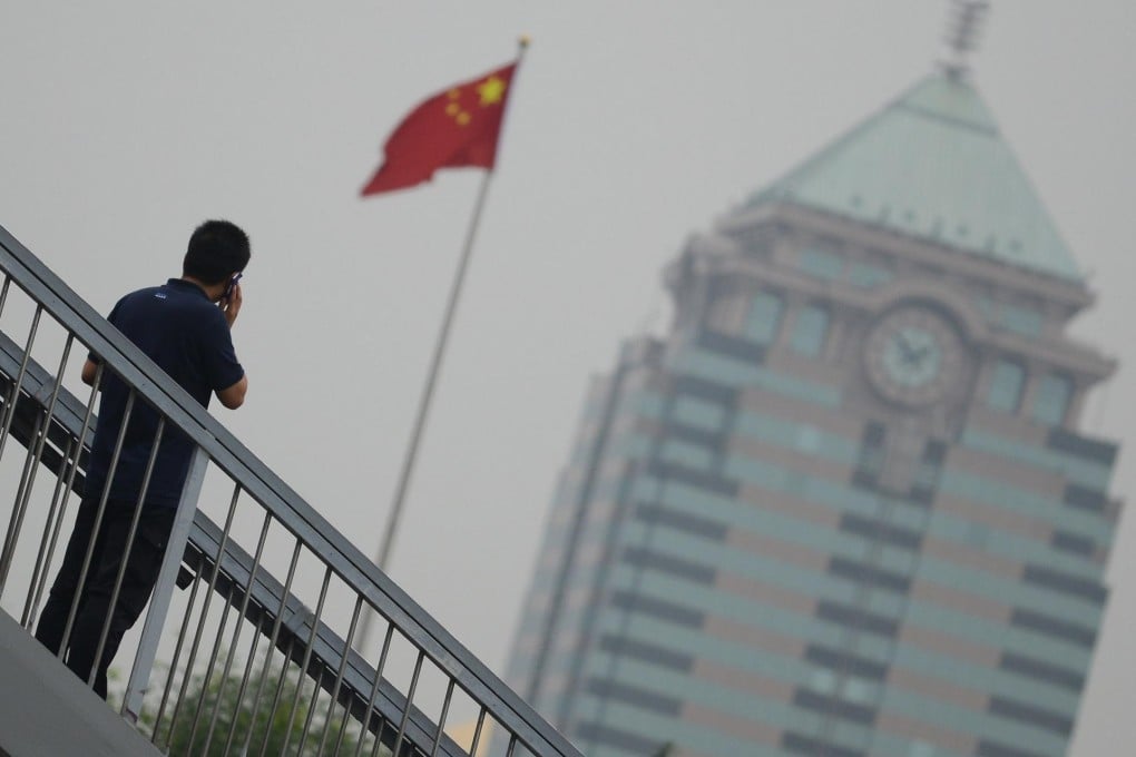 The projected spending of US$11.2 billion next year exceeds the more than US$6.3 billion spent by the three network operators in 2009. Photo: AFP