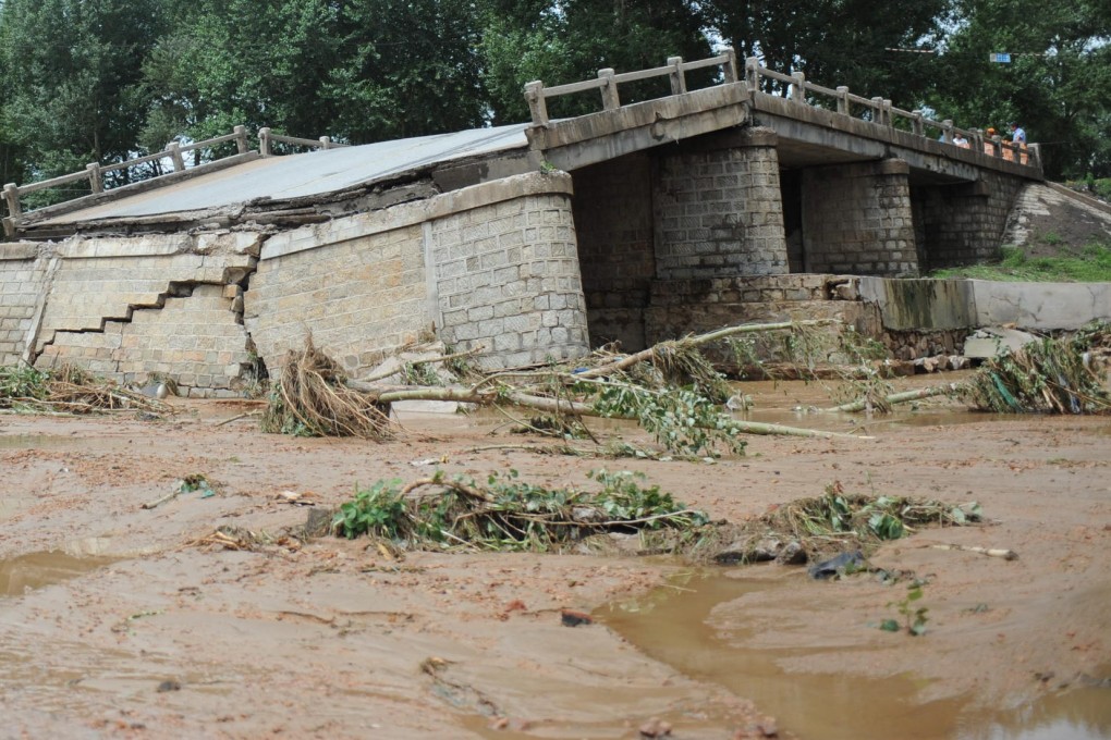 A collapsed highway bridge in Fuxin, part of the 101 national expressway in Liaoning province, that left four people dead. Photo: Xinhua