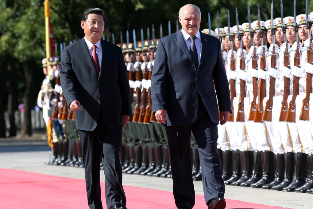 Chinese President Xi Jinping (left) pictured with Belarusian President Alexander Lukashenko on July 16, 2013. Photo: Xinhua