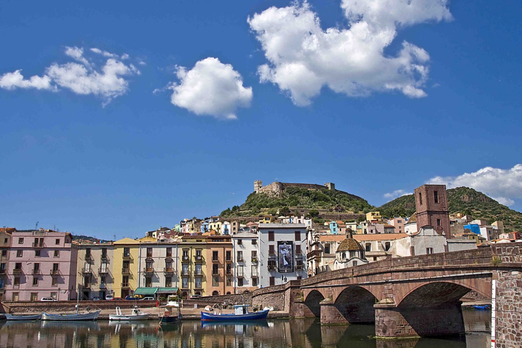 The town of Bosa, overlooked by a 12thcentury castle.