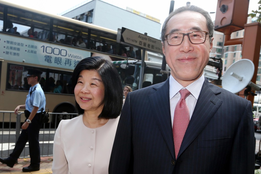 Henry Tang Ying-yen (right)