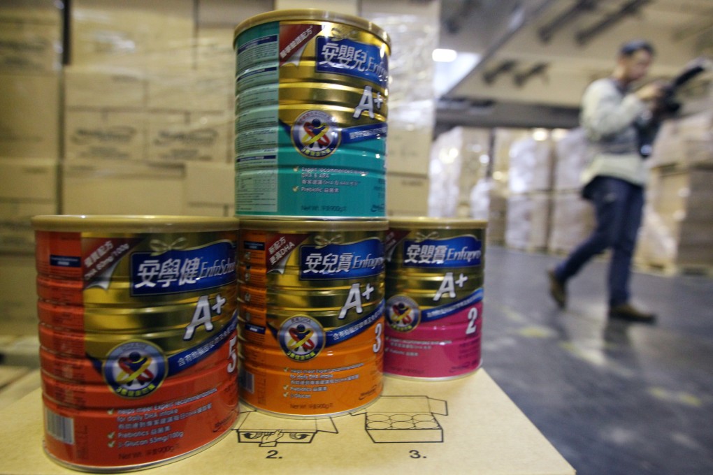 Press visit Mead Johnson's warehouse in Hutchison Logistics Centre, Kwai Chung. Photo: Felix Wong