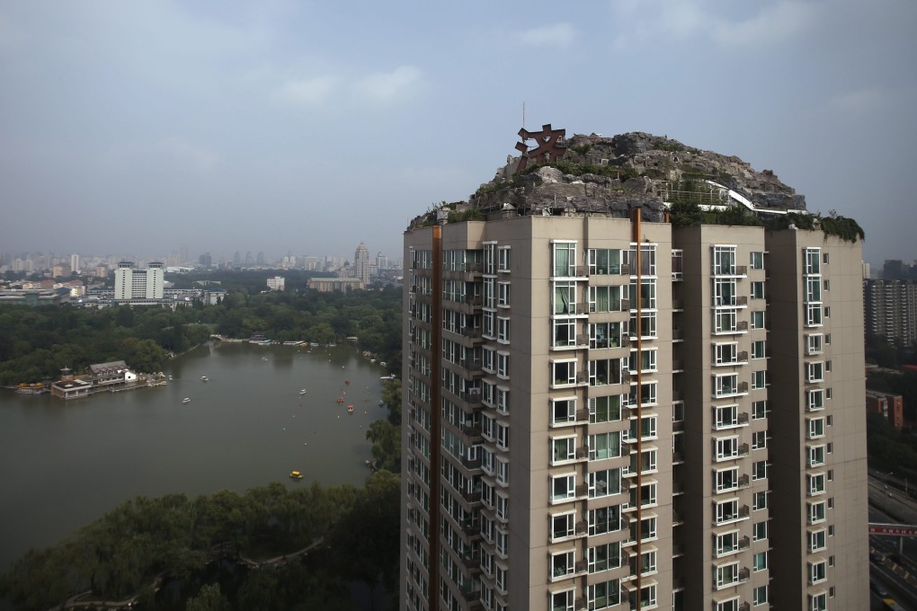 Zhang Biqing's illegal rooftop villa. Photo: EPA