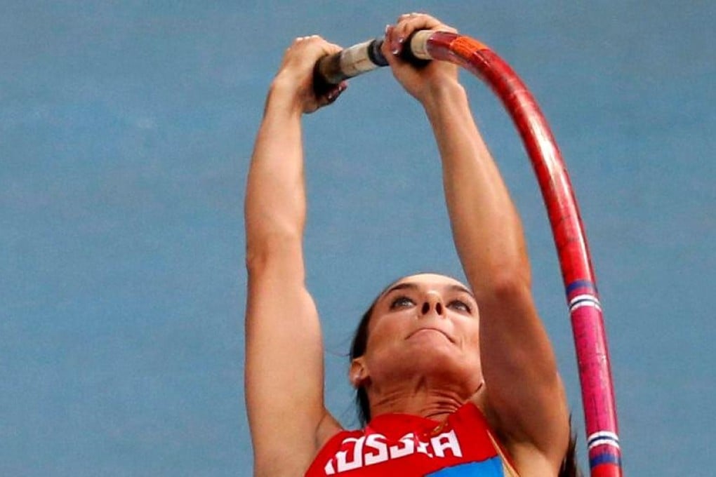 Pole vaulter Yelena Isinbayeva lands gold in Moscow world championships