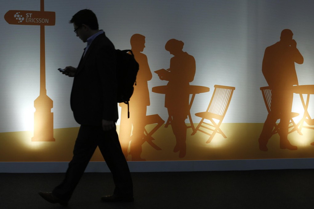 The demands on employees to sift a vast array of mostly screen-based information can take a toll on concentration. Photo: Bloomberg