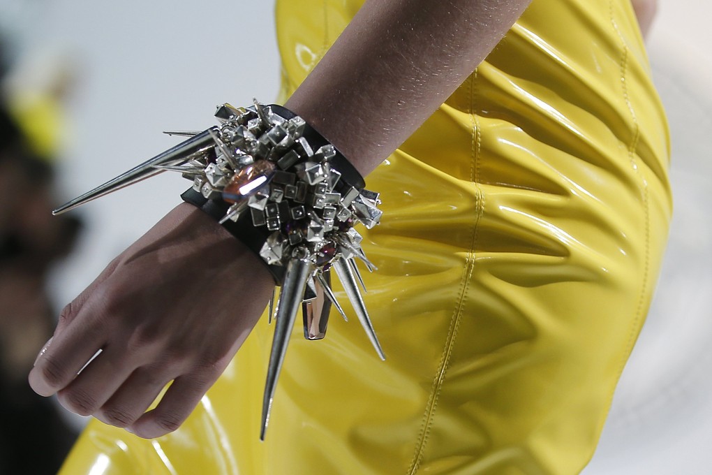 A model displays a creation from the Versace Autumn/Winter 2013 collection at Milan Fashion Week February 22, 2013. Photo: Reuters