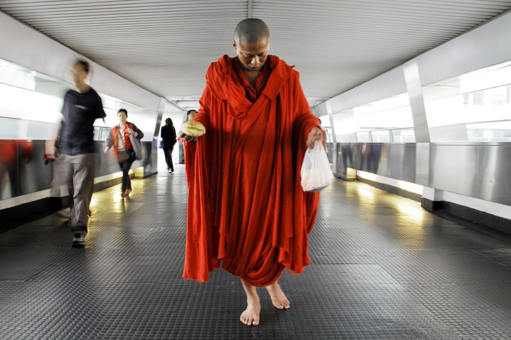 Walker features long-time Tsai Ming-liang collaborator Lee Kang-sheng as a monk.