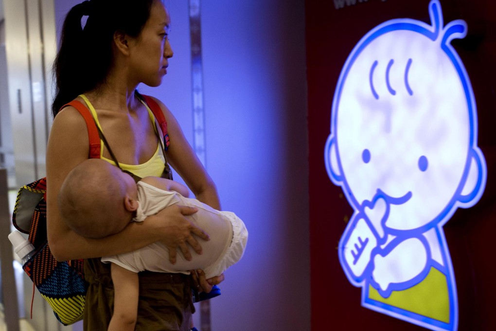 Mothers on the mainland have long been worried over the safety of infant formula, with concerns being aired on social media. Photo: AP