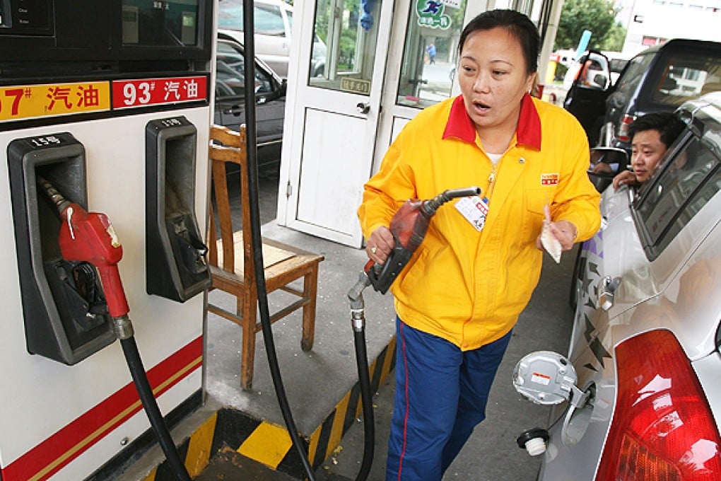 Three PetroChina senior officials are being investigated over alleged breaches of discipline. Photo: Xinhua