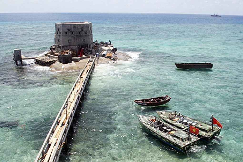 Motorboats anchor at an isle of the Spratly Islands in the South China Sea, which is claimed by China in almost its entirety. Photos: Reuters