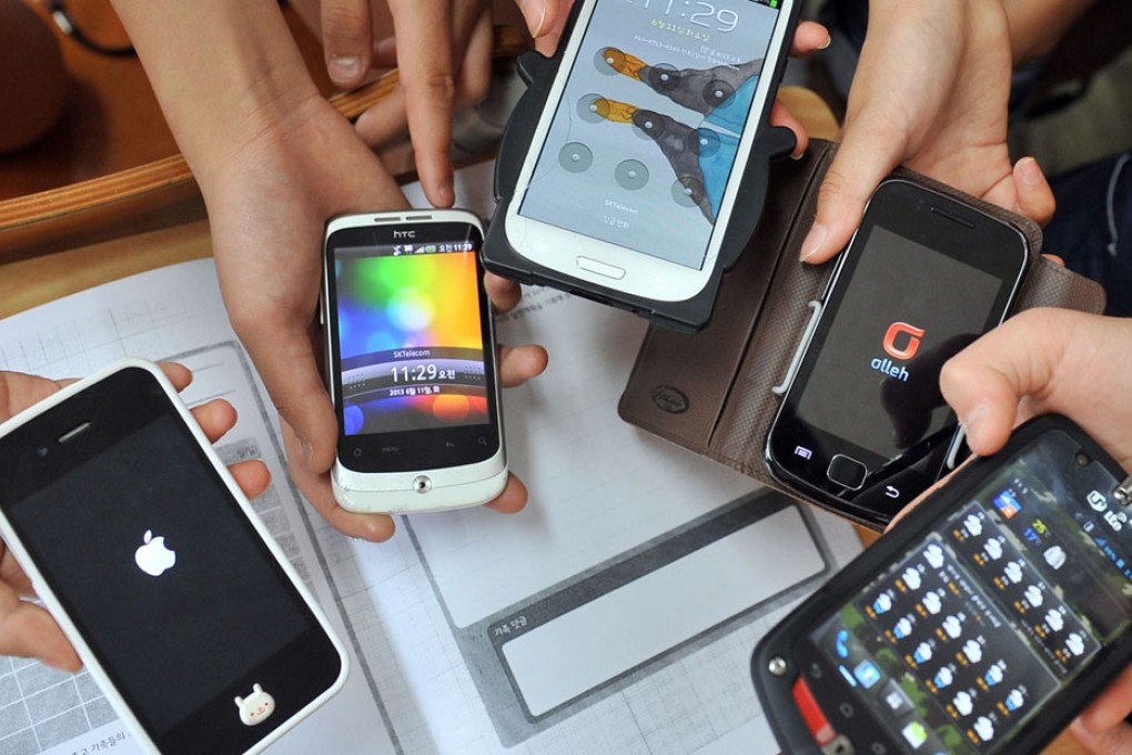 More children find it's a pain to use gadgets