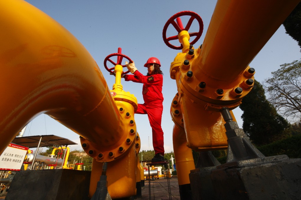 PetroChina will probably record an annual drop in capital spending for this year, which would be its first fall in capex since its Hong Kong and New York stock market listings in 2000. Photo: Xinhua