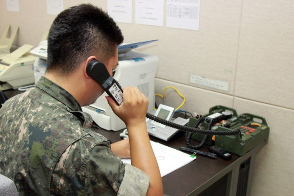 Koreas restore military hotline. Photo: EPA