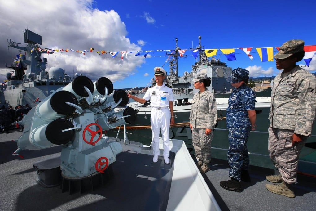 US marines visit Chinese missile destroyer Qingdao. Photo: Xinhua