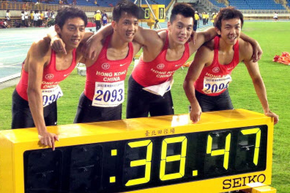 Lai Chun-ho (second to the left)