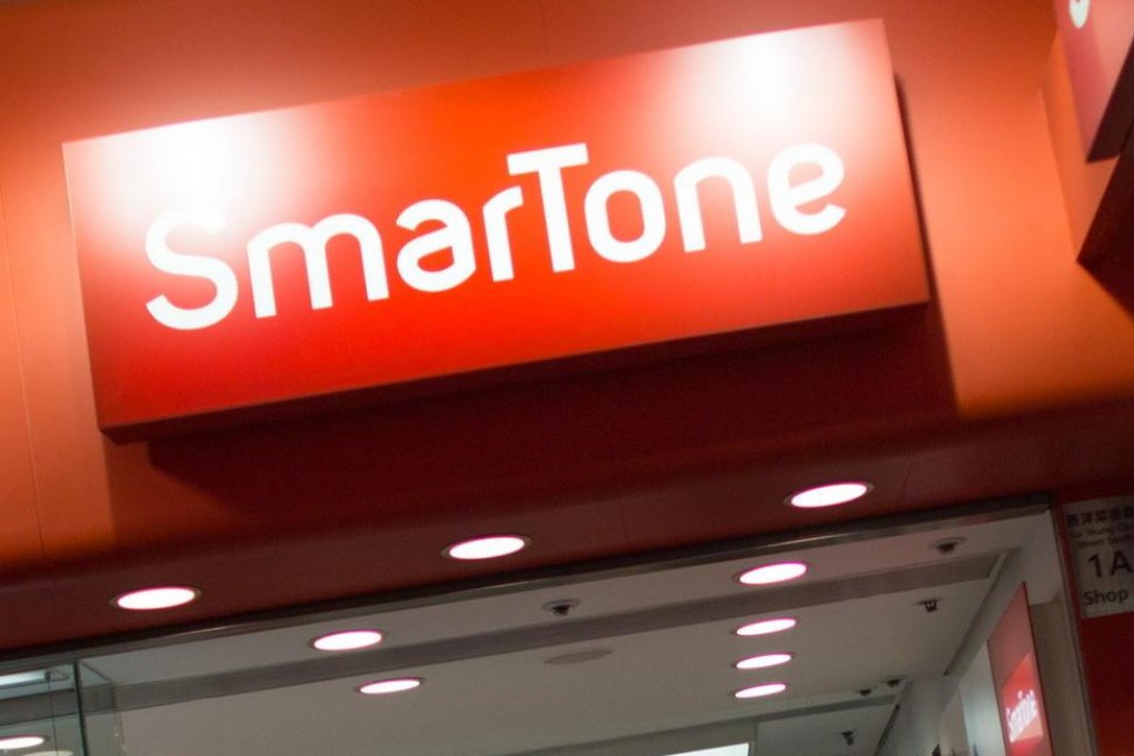 SmarTone is expected to post net profit of HK$889 million for the year to June. Photo: Bloomberg