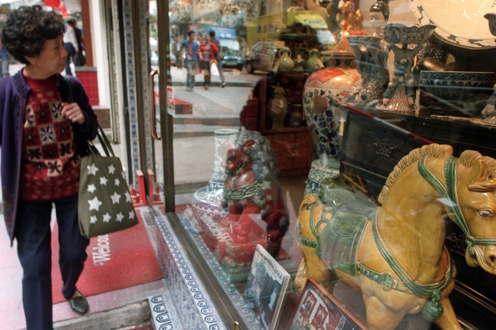 An antique shop on Hollywood Road. Photo: SCMP