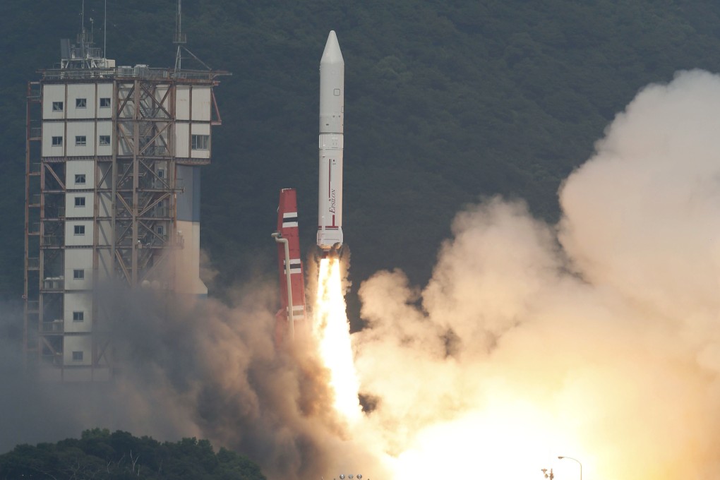 An Epsilon rocket lifts off from the Uchinoura Space Center in Kimotsuki town, Kagoshima, western Japan on Saturday. Photo: AP