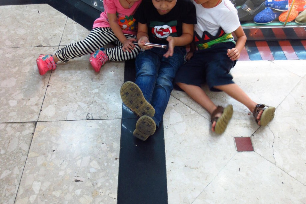 Child's play: there are people in Lo Wu who do not try to sell you things. Photo: Cecilie Gamst Berg