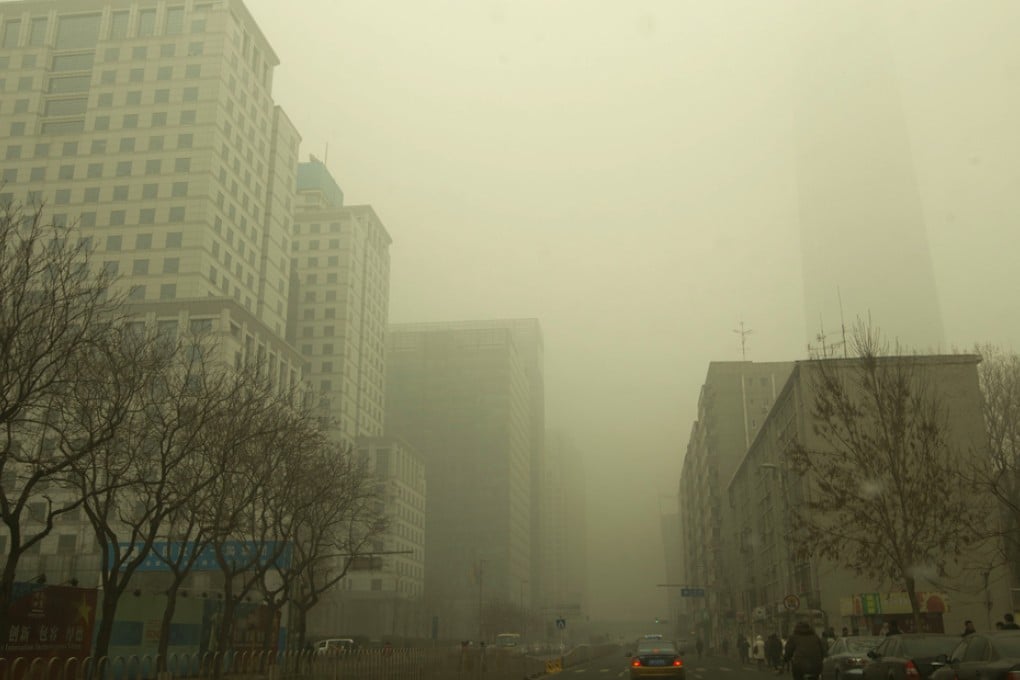 Smog is an all too familiar sight in Beijing. Photo: Simon Song