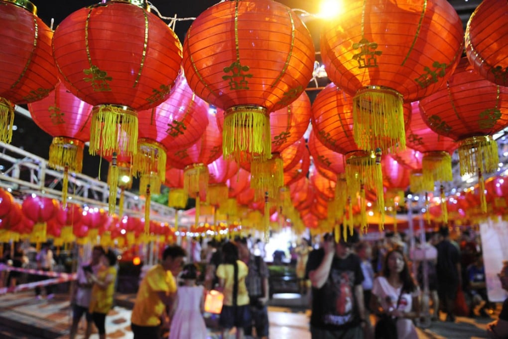 People across China celebrated the traditional Mid-autumn Festival on September 19. Photo: Xinhua