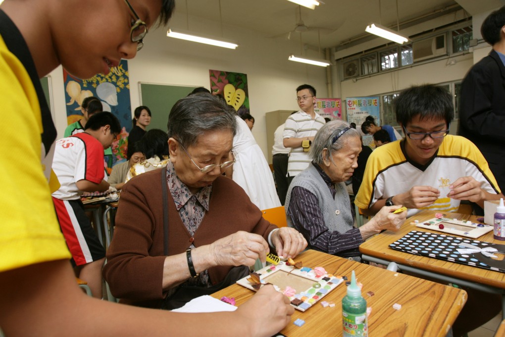 Elderly in artworks class. Photo: Edward Wong