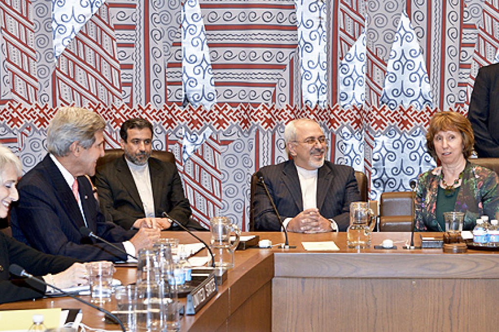 US Secretary of State John Kerry (second left) and Iranian Foreign Minister Mohammad-Javad Zarif (second right) attend a meeting at the UN headquarters in New York, on Thursday. Photo: Xinhua