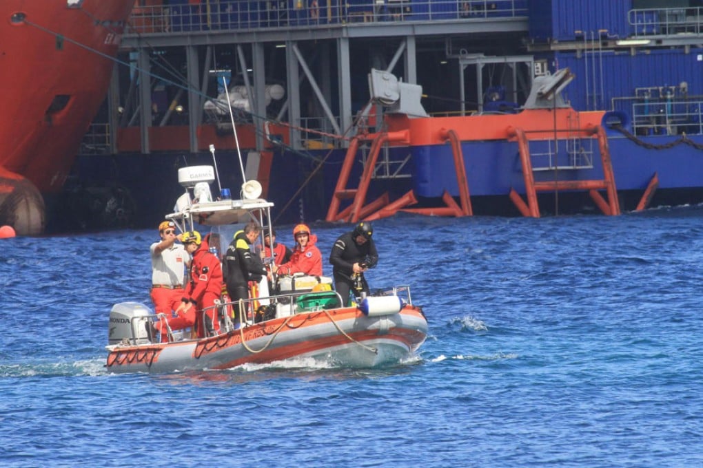 Human bones found on wreck of Costa Concordia cruise ship. Photo: EPA