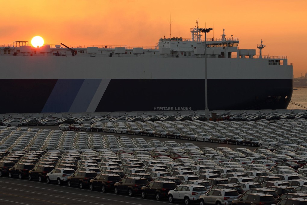 South Korea faces an uncertain outlook after exports posted their biggest annual drop in seven months. Photo: Bloomberg