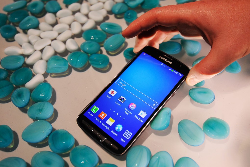 Samsung is profiting from a rebound in its memory chip business even as sales of its Galaxy S4 slow in an increasingly saturated market for high-end smartphones. Photo: EPA