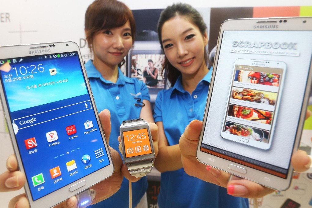 Samsung's smartphone Galaxy Note 3 and smartwatch Galaxy Gear were launched in late September Photo: YONHAP/REUTERS