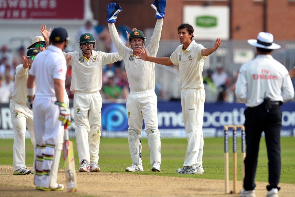 Australian and English players at the Ashes in July. New decision-review technology has been dumped weeks before Australia’s next Ashes series against England. Photo: AFP