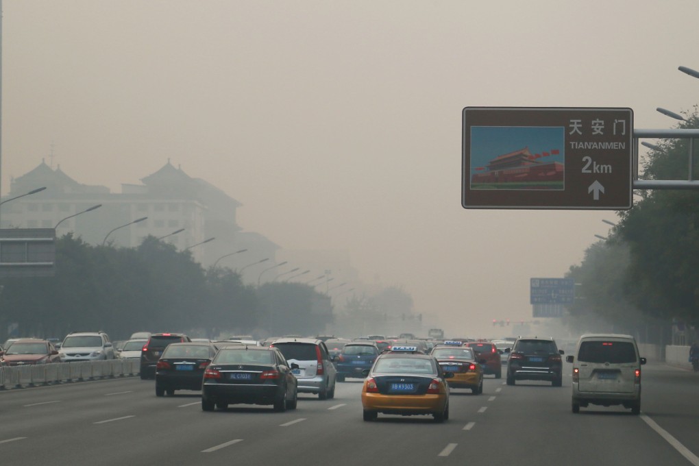 Vehicles in heavy pollution in Beijing. Photo: Xinhua