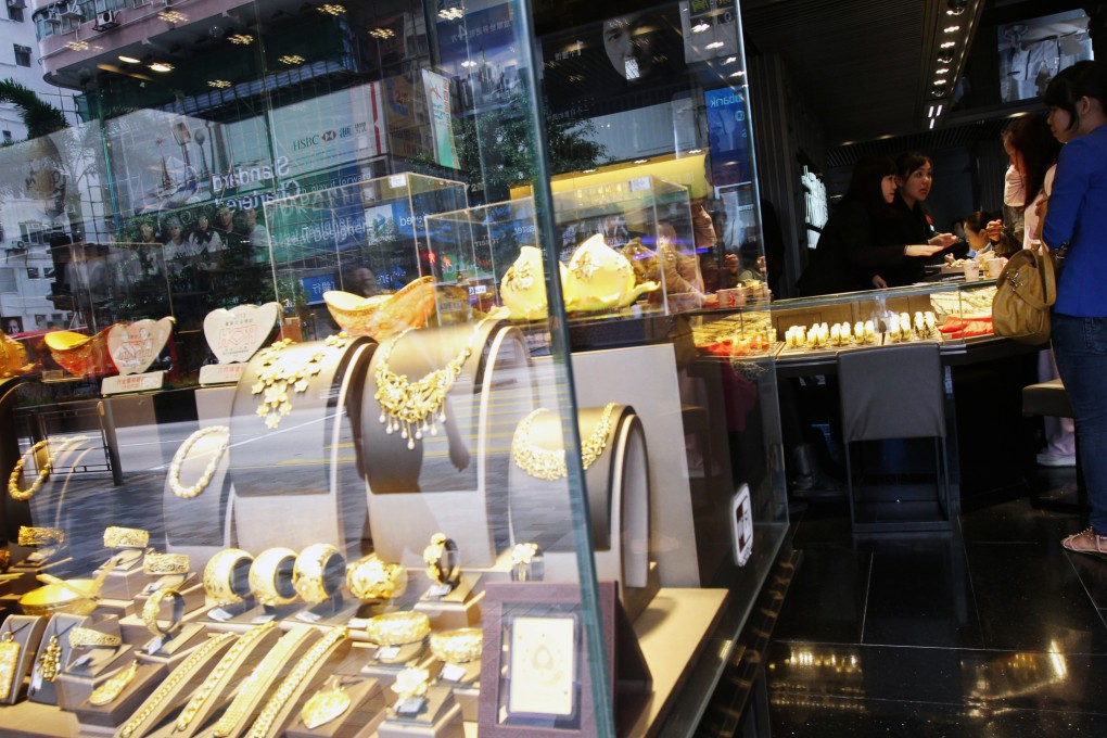 The Diamond Collection shop was the target of a robbery. Photo: David Wong