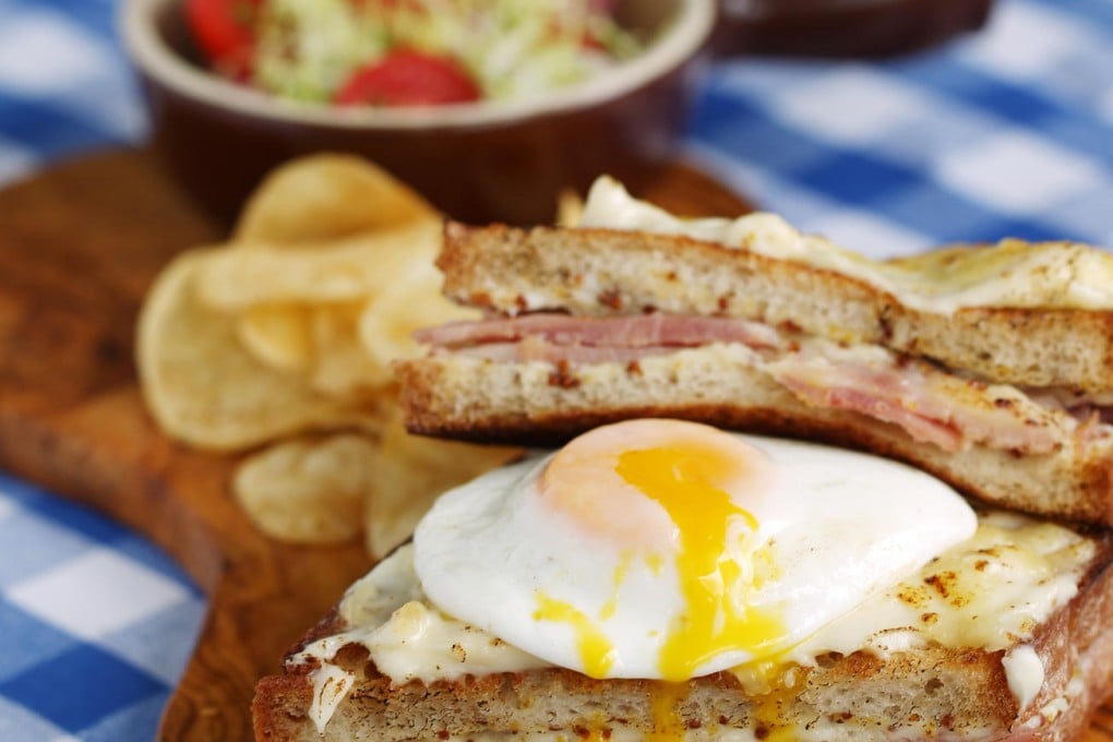Croque monsieur or croque madame