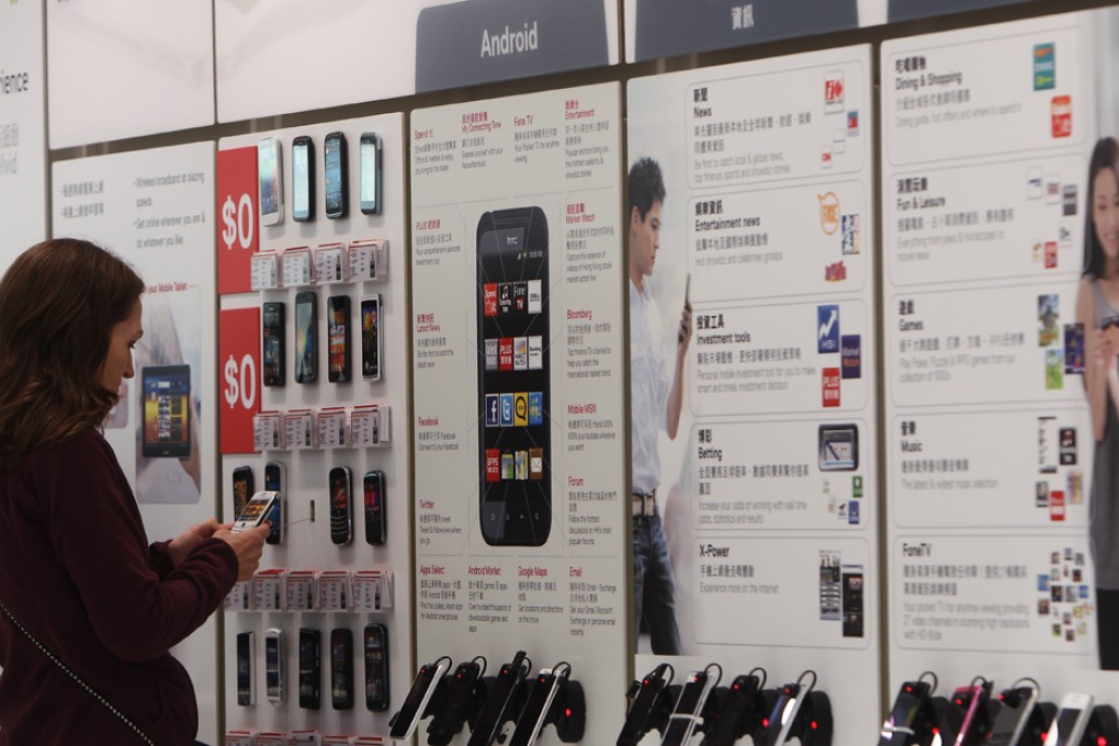 Telecoms firm CSL failed in its latest attempt to silence one of its customers at the sixth attempt in a two-year dispute over a lack of transparency in the operator's pricing plans. Photo: Sam Tsang