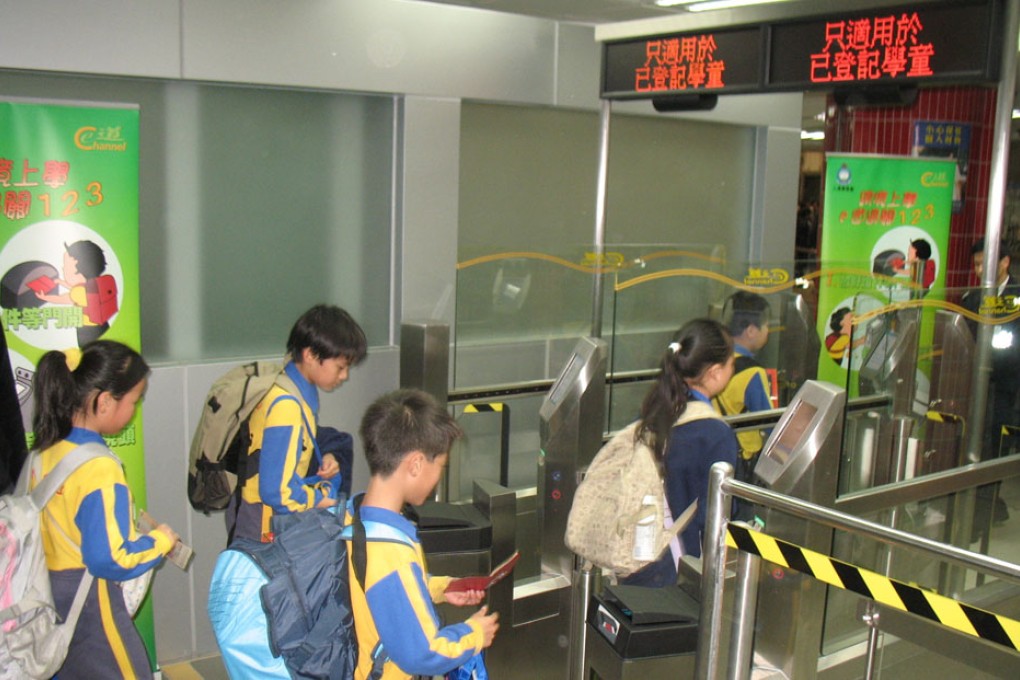 Lawmakers meet neighbouring city's officials to try to solve problem of how to cope with Hong Kong-born children's educational needs.