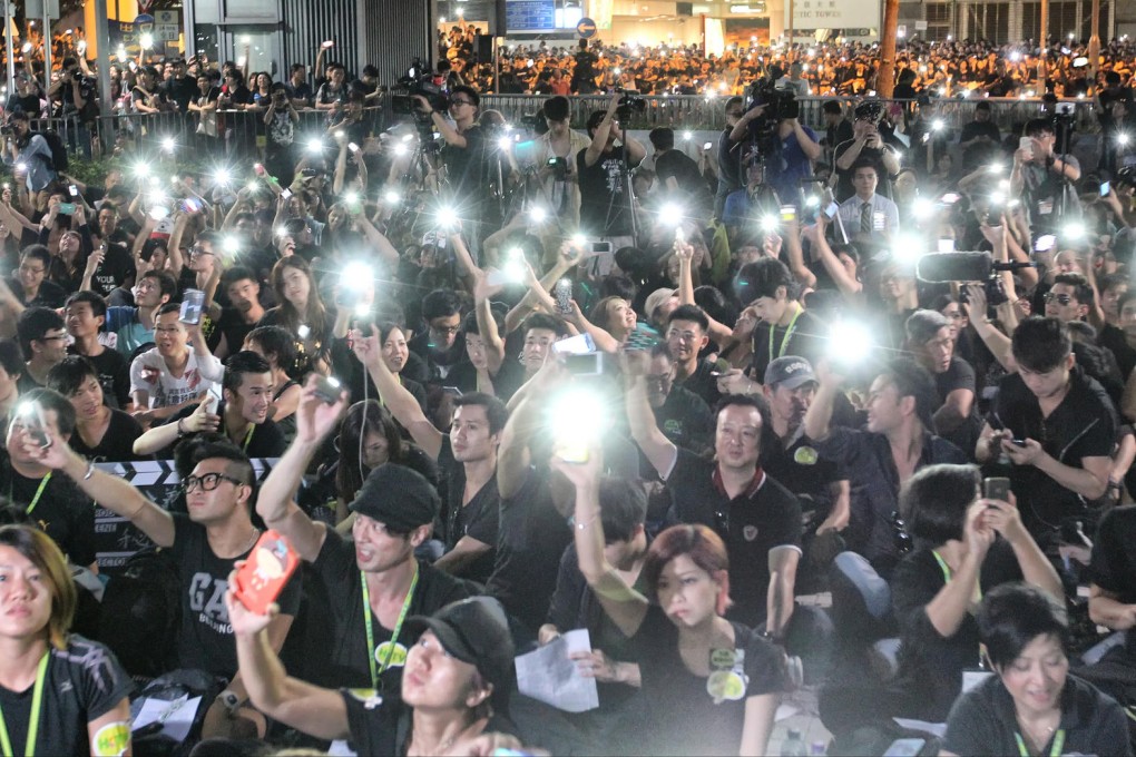 Thousands of HKTV supporters at government headquarters last night wanted to know why the station’s licence application was rejected. Photo: Dickson Lee