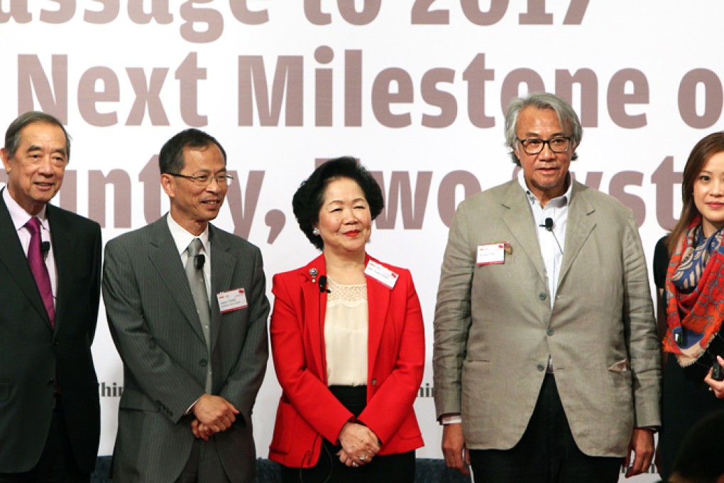 Ronald Arculli (left) joins debate panellists Jasper Tsang, Anson Chan and David Tang  with SCMP columnist Alice Wu at the Redefining Hong Kong debate. Photo: Jonathan Wong