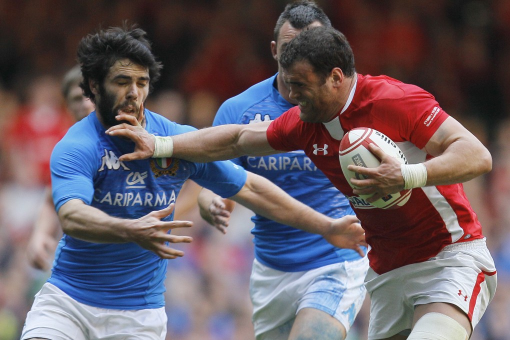 Jamie Roberts (right) will be in Hong Kong with teammates from French club Racing Metro. Photo: AP