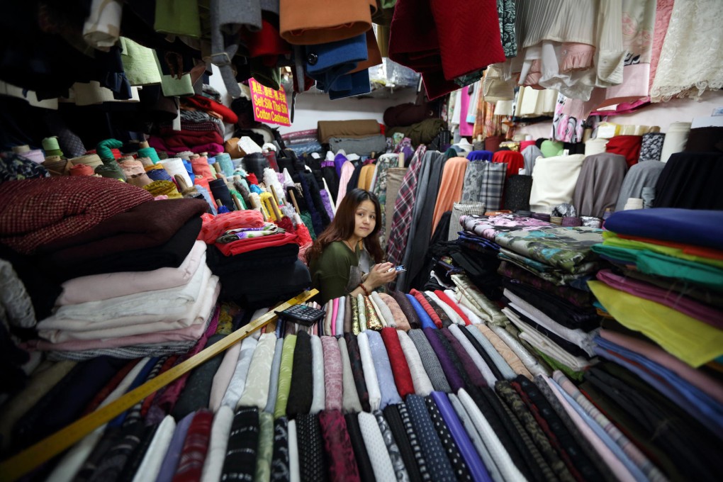 The mainland's non-manufacturing PMI advanced to 56.3 in October, the highest level this year, from 55.4 in September. Photo: Bloomberg