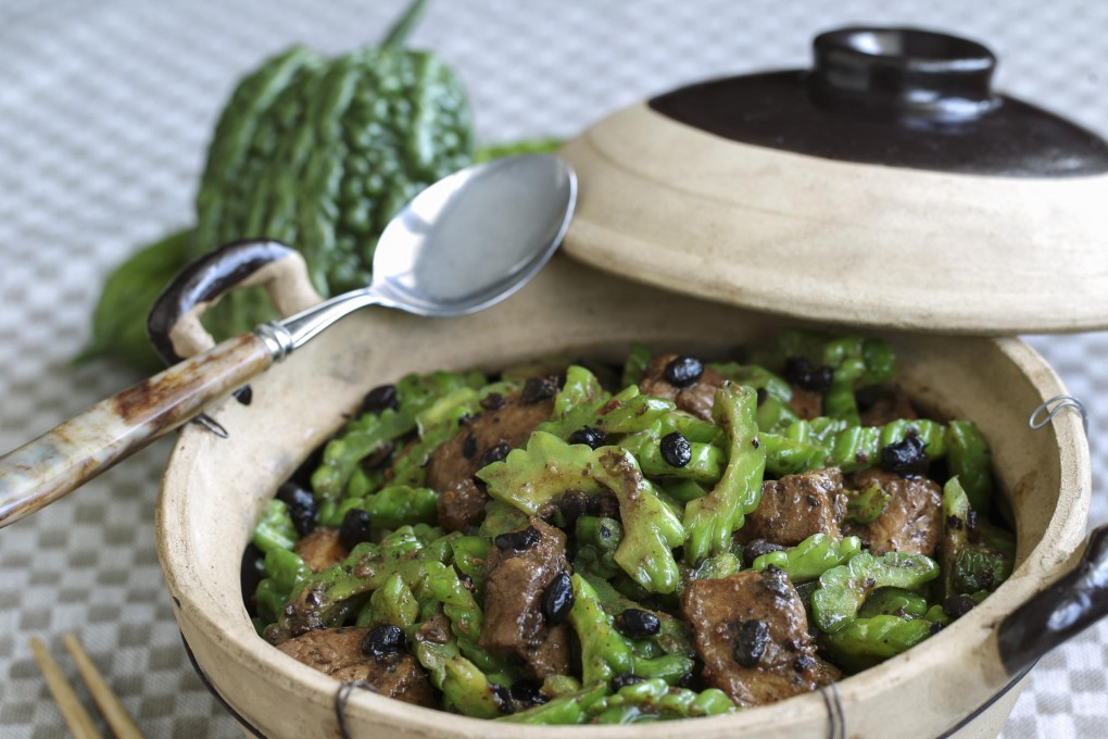 Bitter melon with pork spare ribs and black beans